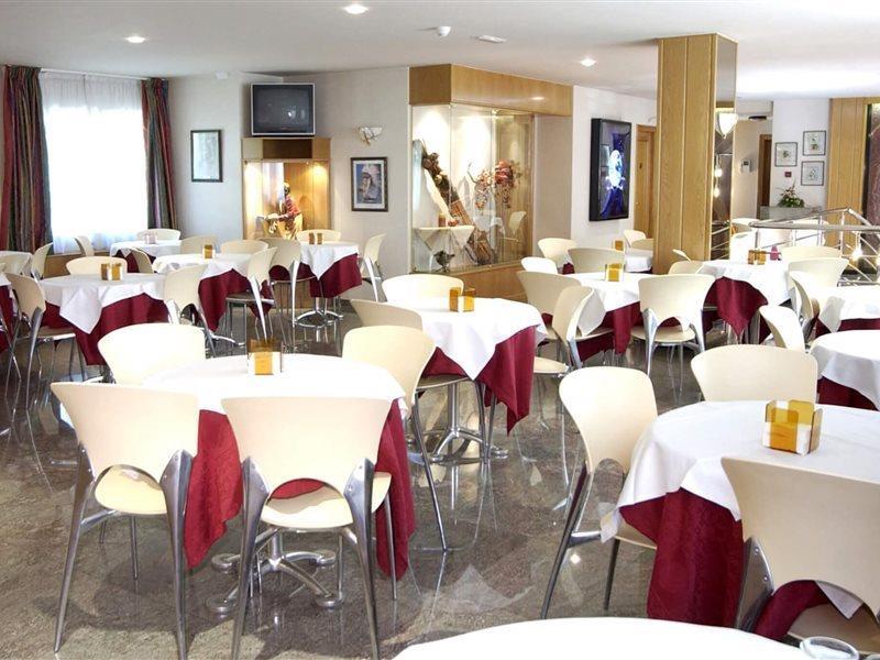 Yomo Imperial Hotel Sant Julià de Lòria Exterior foto