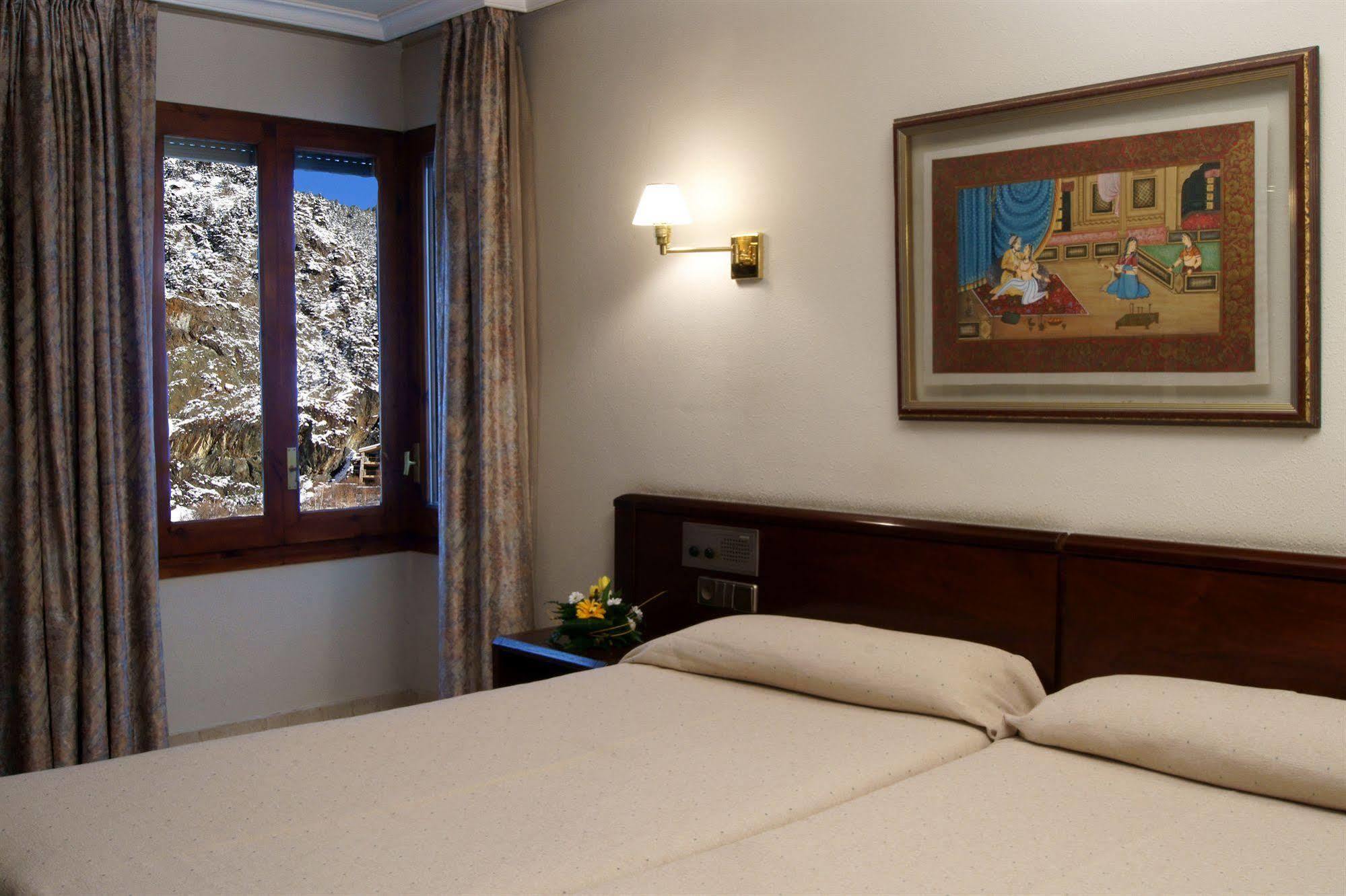 Yomo Imperial Hotel Sant Julià de Lòria Cameră foto
